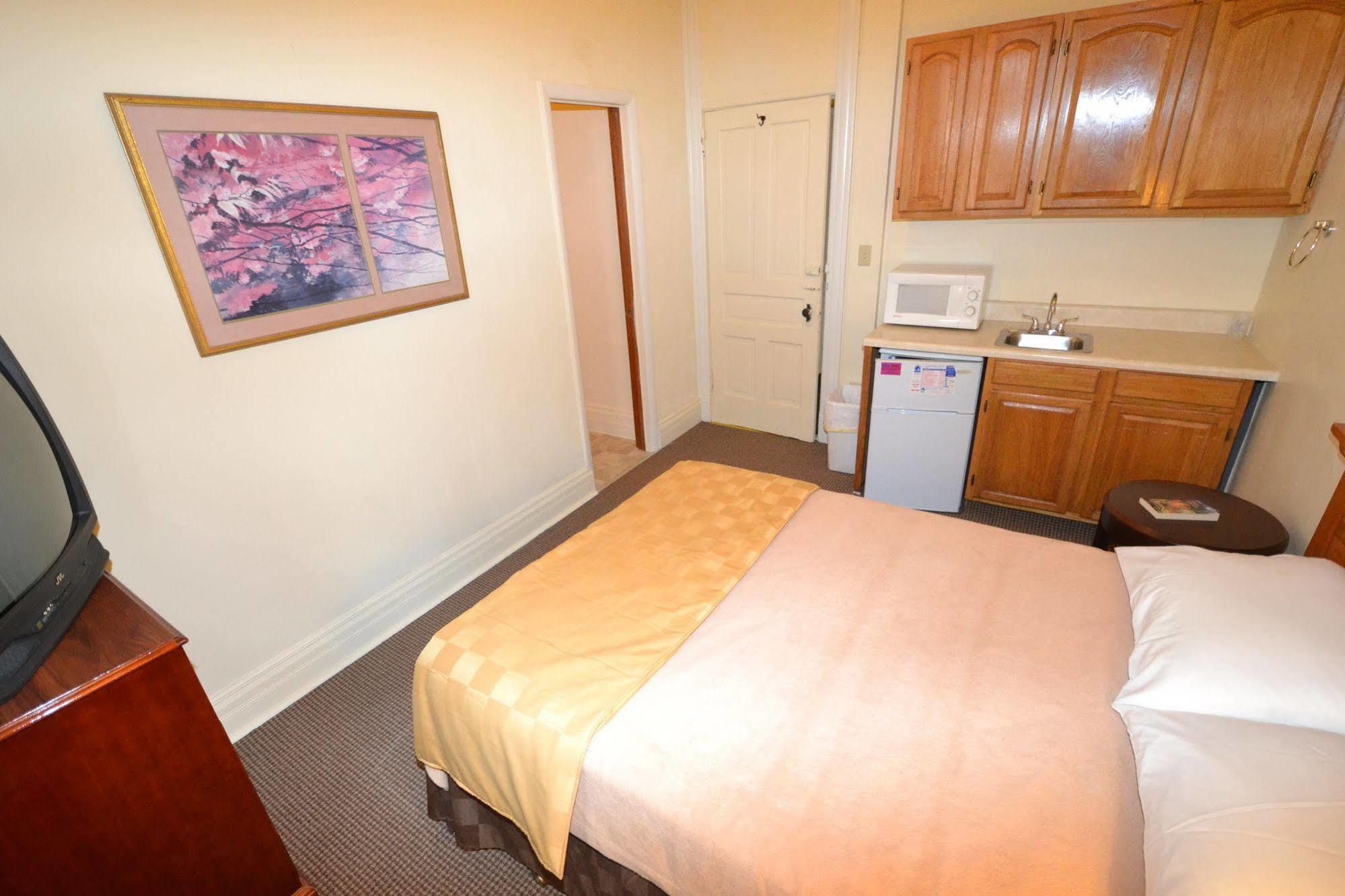 Perfect Stay Inn & Suites Blair Exterior foto